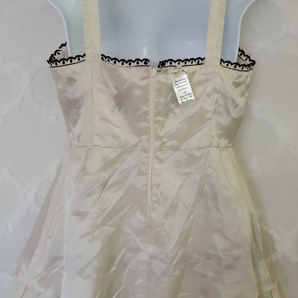 Top - Picture 14 of 16